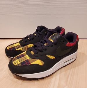 New Womens Sz. 6.5 Nike Air Max 1